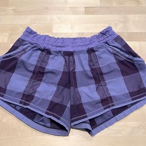 Lululemon Vintage Shake & Break Short size 8 (rare color)